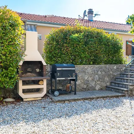 Apartament Mija With Garden Kornić